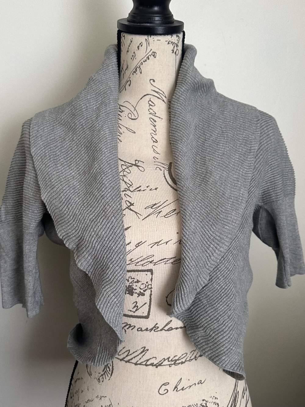 Banana Republic Women's gray shrug